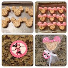 1st Birthday Rice Krispie Treats Minnie Mouse Rice Krispie Treats Dipped In Pink Chocolate Minnie Birthday Party Minnie Mouse 1st Birthday Minnie Mouse Birthday Party