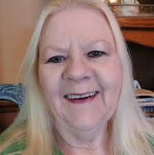 Janine Cates's Instagram, Twitter & Facebook