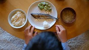 If a shark sees a human splashing in the water, it may try to sharks are a valuable part of marine ecosystems, but overfishing threatens some shark populations. Eating Fish On Saturday In Islam Fishing On Saturday