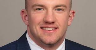 Tanner Joyce receives Edward Jones award