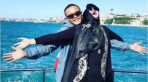 Skandal bidan sama pasien nya. Alasan Sule Menutupi Perselingkuhan Istrinya Dari Publik Showbiz Liputan6 Com