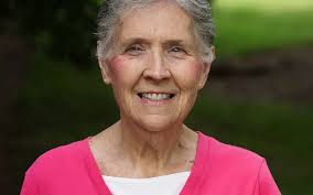 Donna Maas's Instagram, Twitter & Facebook