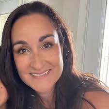 Annie Corriveau, CRHA