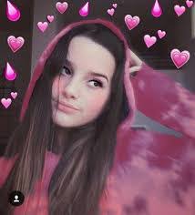 Yasmin Anderson's Instagram, Twitter & Facebook