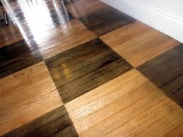 Down To Earth Style How To Paint A Rug On Wood Floors Holzboden Streichen Teppiche Bemalen Lackierte Holzboden