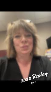 Leslie Meeks's Instagram, Twitter & Facebook