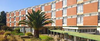 The university wits include christopher marlowe, robert greene, and thomas. Accommodation Wits University