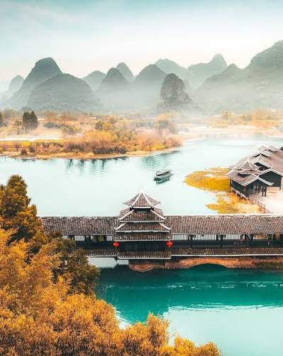 Perbukitan karst di sepanjang Sungai Li, Guilin