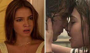 Everything you need to remember from outer banks season 1. Outer Banks Season 2 Sarah Actually Died In Season 1 Finale Tv Radio Showbiz Tv Express Co Uk