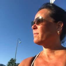 What are some cool stops and Route 66 recommendations for an 8-day road  trip from Shreveport to Chicago with kids?