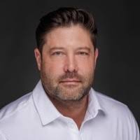 Austin Lowe's Instagram, Twitter & Facebook