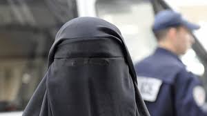 تُستخدم هذه الميزة للإبلاغ عن مشكلة في الفيلم الحالي ، ولا تُستخدم لطلب ترجمة / صوت جديد بلغة أخرى. Vis A Vis Ù…Ø³Ù„Ø³Ù„ Ø¥Ø³Ø¨Ø§Ù†ÙŠ ÙŠØ´Ùˆ Ù‡ ØµÙˆØ±Ø© Ø§Ù„Ø¹Ø±Ø¨ ÙˆØ§Ù„Ù…Ø³Ù„Ù…ÙŠÙ† ÙˆÙ„Ù„Ø¨Ù†Ø§Ù† Ø­Øµ Ø© Ù…Ù† Ø§Ù„Ù…ØºØ§Ù„Ø·Ø§Øª Mustaqbal Web