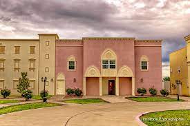 Dallas Palms Is A Wedding Venue In Carrollton Texas With Three Ballrooms Wedding Professional Wedding Journal Photographer