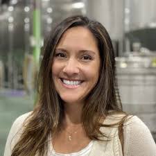 Marisa Hollman's Instagram, Twitter & Facebook