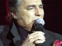 Muere el gitano, cantautor y finalista de talento chileno, tras violento accidente en talcahuano claudio valdés, cantautor popularmente conocido como el gitano, falleció tras volcar el auto en. Muere El Gitano Telemundo