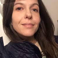 Justine Braun's Instagram, Twitter & Facebook