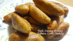 *2 cawan tepung beras pulut *3 sudu susu pekat *2 sudu gula pasir *kacang tanah *mayonnaise selamat. Zulfaza Loves Cooking Kuih Sopang Sepang Goreng
