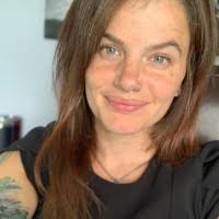 Ashley Ruimveld's Instagram, Twitter & Facebook