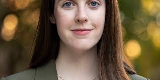 Julia Penn's Instagram, Twitter & Facebook