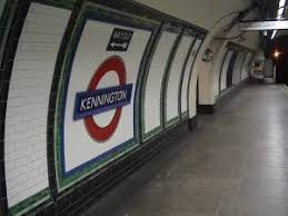 How to install a simple subway tile kitchen backsplash. Subway Tile