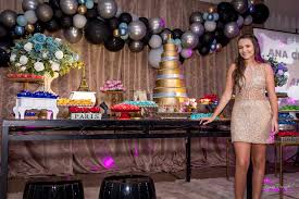 These 2021 sundance film festival headliners became household names thanks to some unforgettable roles early in their careers. 15 Anos Festa De 15 Anos Ana Clara Morais Uberaba Minas Gerais Brasil