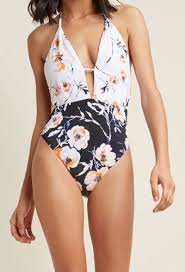 The Super Affordable Bathing Suits Celebrities Swear By Because They Re So Slimming Best Swimsuit Brands Affordable Swimsuits Swimsuit Brands