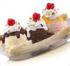 Baskin Robbins Classic Banana Split Banana Split Dessert Ice Cream Banana Split Dessert Banana Splits Sundae