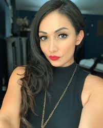 Veronica Longoria's Instagram, Twitter & Facebook