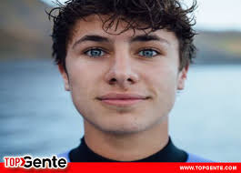 Juanpa zurita was born on a friday, march 29, 1996 in mexico. Juanpa Zurita De Vine A Estrella Internacional Revista En Espana