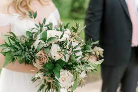 First of all, congratulations on your engagement and upcoming wedding! Florists In Cedar Rapids Ia The Knot