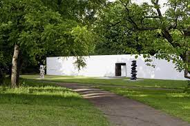 In jenischpark, located in one of hamburg's loveliest landscaped gardens, the ernst barlach house houses the major works of the expressionist sculptor. Ernst Barlach Haus