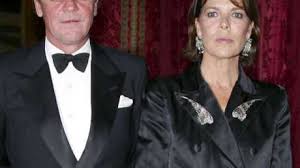 Son mari périco légasse candidat aux élections régionales, le couple s'organise. Ernst August De Hanovre Le Mari De Caroline De Monaco Blesse Voici