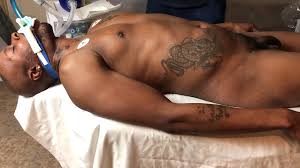 CPR and Defib on Naked Coma Patient - ThisVid.com