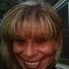 Dawn Goad's Instagram, Twitter & Facebook