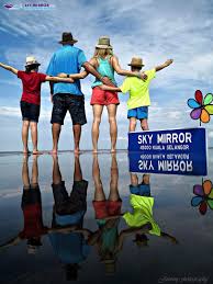 It is impossible to do it without a tour because the place is located about 30 minutes away from kuala selangor in the open. Sky Mirror At Kuala Selangor Happy Go Kl