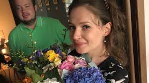 В новом видео мария певчих перечислила ряд фактов, которые, по ее словам по словам марии, юристам ивану жданову и вячеславу гимади удалось получить в архиве омской. Istochnik Mariya Pevchih Nikogda Oficialno Ne Rabotala V Fbk Rt Na Russkom