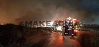 Ξερά χόρτα και δέντρα καίει η πυρκαγιά που ξέσπασε στις 10 το βράδυ στη νέα ευκαρπία θεσσαλονίκης, στην περιοχή του παλιού λατομείου, πάνω από την περιφερειακή οδό. Fwtia Se Latomeio Sth N Eykarpia