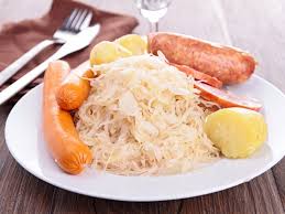 Choucroute Traditionnelle Recette En 2020 Choucroute Choucroute Recette Choucroute Traditionnelle