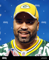 Green bay packers defensive end hi-res stock photography and images