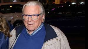 Η σοφία αδαμίδου γεννήθηκε το 1963 στη χαραυγή κοζάνης. Kwstas Boytsas To Biografiko Toy Agaphmenoy H8opoioy Cnn Gr