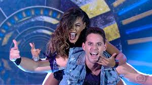 Em conversa com o gshow, ela brincou sobre ter topado o convite para retornar a competição. Jurada Do Danca Dos Famosos Deu Um Fora Sem Querer No Programa Claudia