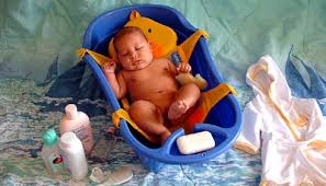 Dengan kemampuan tersebut, anda bisa memandikan buah hati hingga umur dua tahun. Mandikan Bayi 2 Kali Sehari Ternyata Keliru Cantik Tempo Co