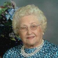 Tammy Steer's Instagram, Twitter & Facebook