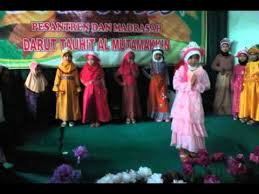Juara fashion show busana muslim anak manado town square 2016. Fashion Show Busana Muslim Anak Anak Youtube
