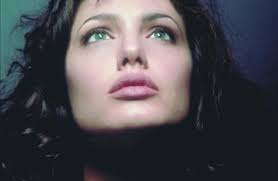 The film stars angelina jolie as gia and faye dunaway as wilhelmina cooper, with mercedes ruehl and elizabeth mitchell. Gia Der Preis Der Schonheit 1998 Film Cinema De