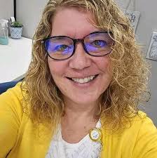 Do flares cause tingling in hands and feet?