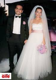 Unlulerin Gelinlik Modelleri Gelinlik The Dress Moda Stilleri