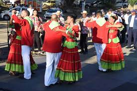 Dec 29, 2017 · la cultura dominicana tiene relaciones de influencia con la cultura española y la cultura africana, la cual so característicos de su música folclórica , el arte , sus instrumentos, su literatura, y otros rasgos que representan la cultura dominicana, como el desarrollamiento de su economía, social y políticamente. Republica Dominicana Celebra El Dia Nacional Del Patrimonio Cultural Diariodigitalrd