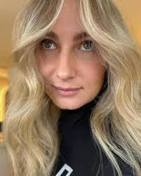 The young blonde added a new photo — in...