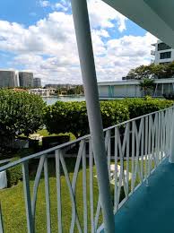 Asro singapore is one of the best suppliers of office blinds and home blinds according to your our blinds categories are roller blinds, vertical blinds, aluminium venetian blinds, pvc venetian. Dexter S Apartment Miami How I Got Inside His House Video